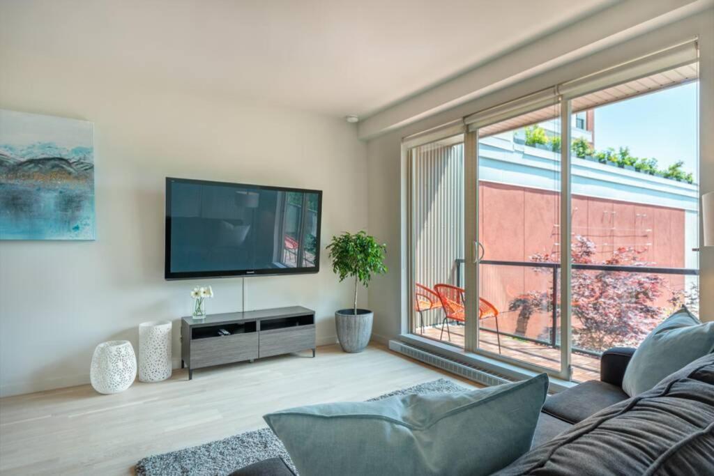 ויקטוריה Clean 3Rd Floor Executive 1 Bedroom Apt In Old Town China Town מראה חיצוני תמונה